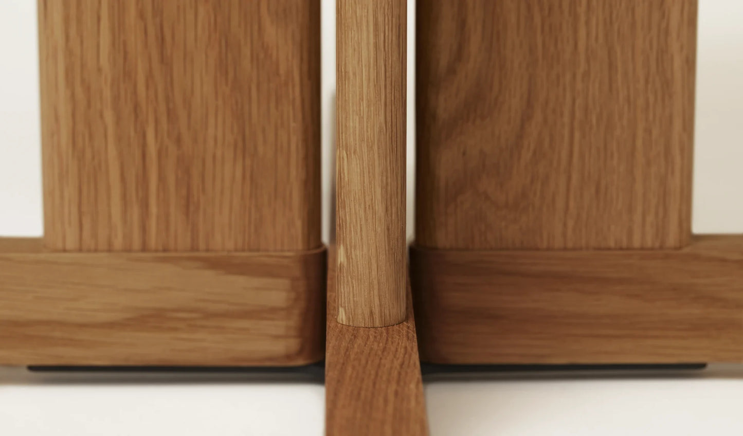 Trefoil Table 4 legs