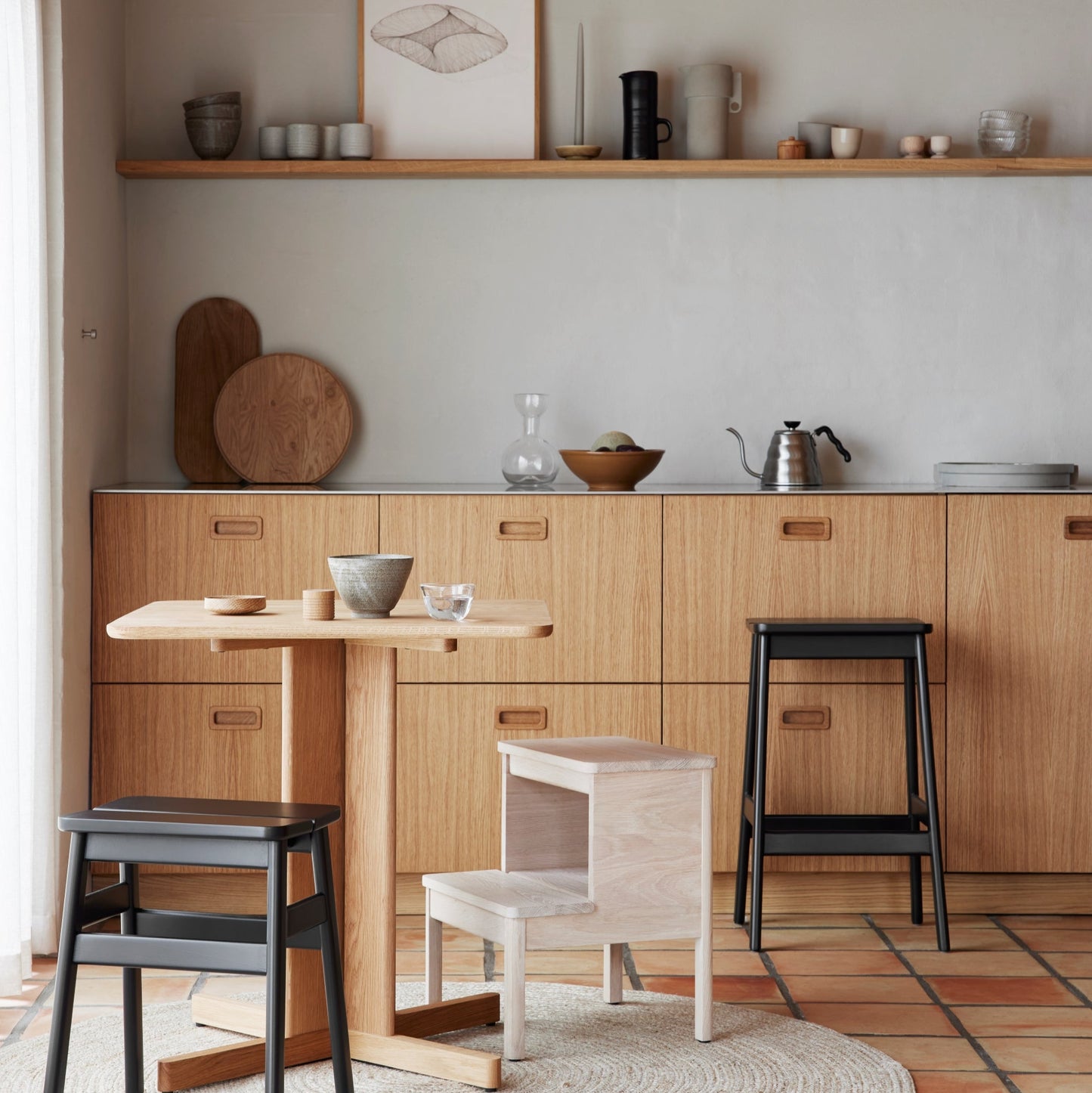 Trefoil Table 4 legs