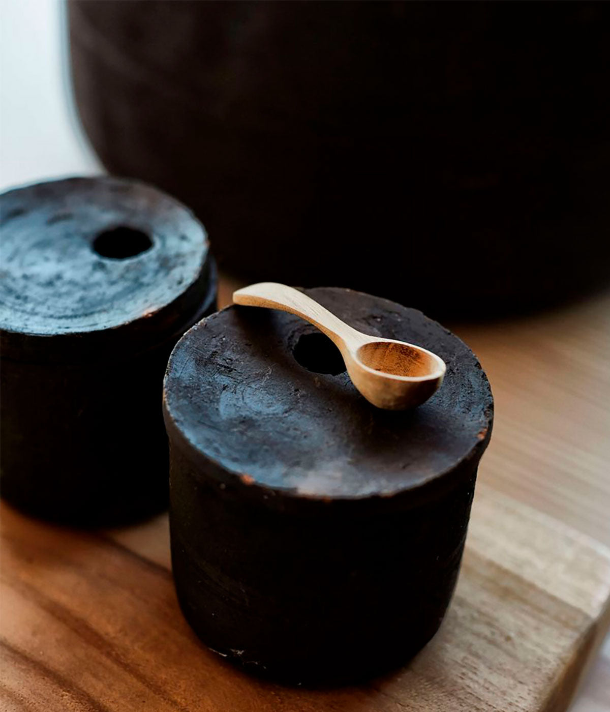salt shaker and pepper shaker